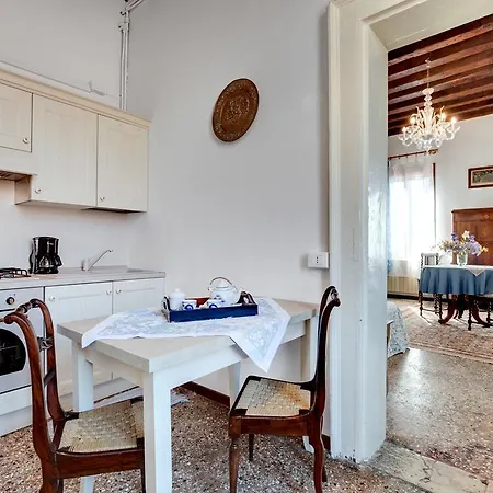 Ca' Badoer West Apartamento