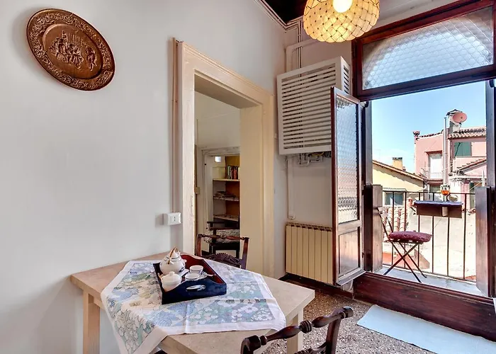 Ca' Badoer West * 威尼斯